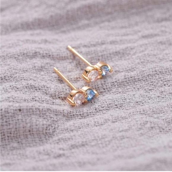 GOLD 14k Gold Plated Cubic Zirconia Stud Earrings - Picture 2 of 3